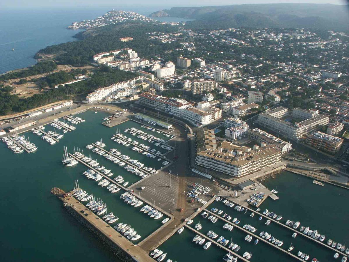 La Timpa - Apartamentos L' Escala Buitenkant foto